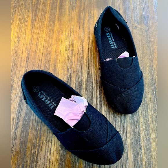 GIRL BLACK CANVAS SLIP ON FLAT SHOES CUTE FASHION SUMMER SPRING HOT NEW - Picture 2 of 3